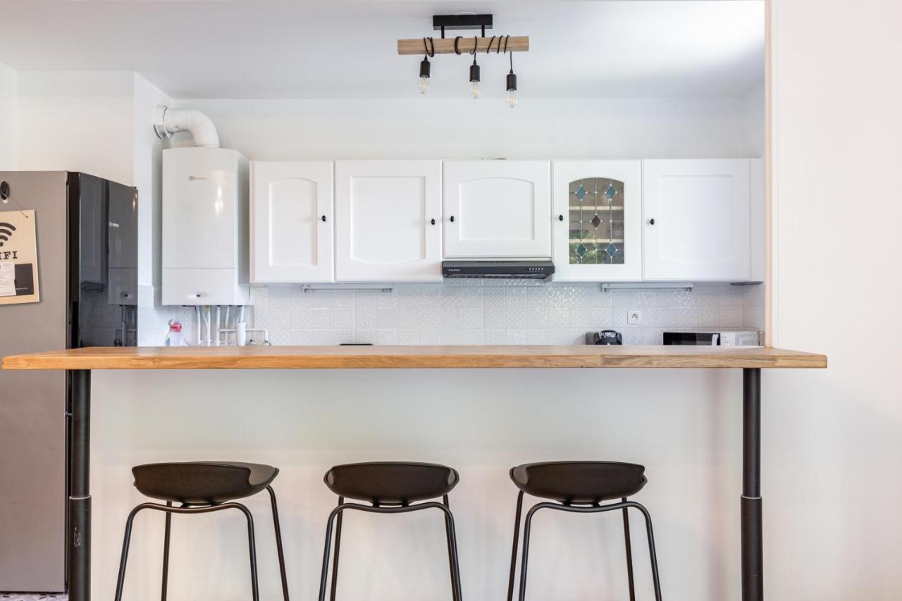Design 3 Bedrooms Appartment, Near Champs Elysees Apartment Nanterre