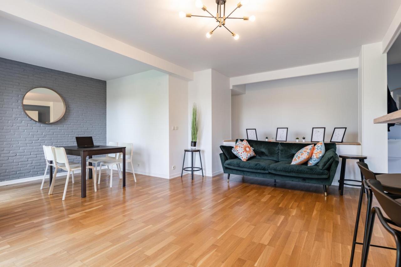 Apartment Design 3 Bedrooms Appartment, Near Champs Elysees Nanterre