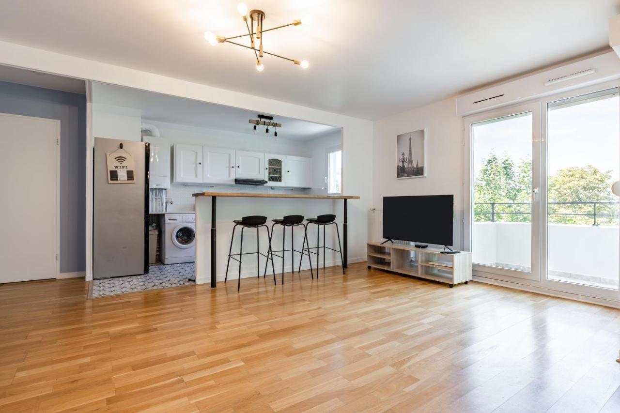 Design 3 Bedrooms Appartment, Near Champs Elysees Apartment Nanterre